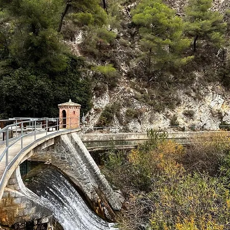 La Casita De La Loma Sierra De Nieves, * Yunquera
